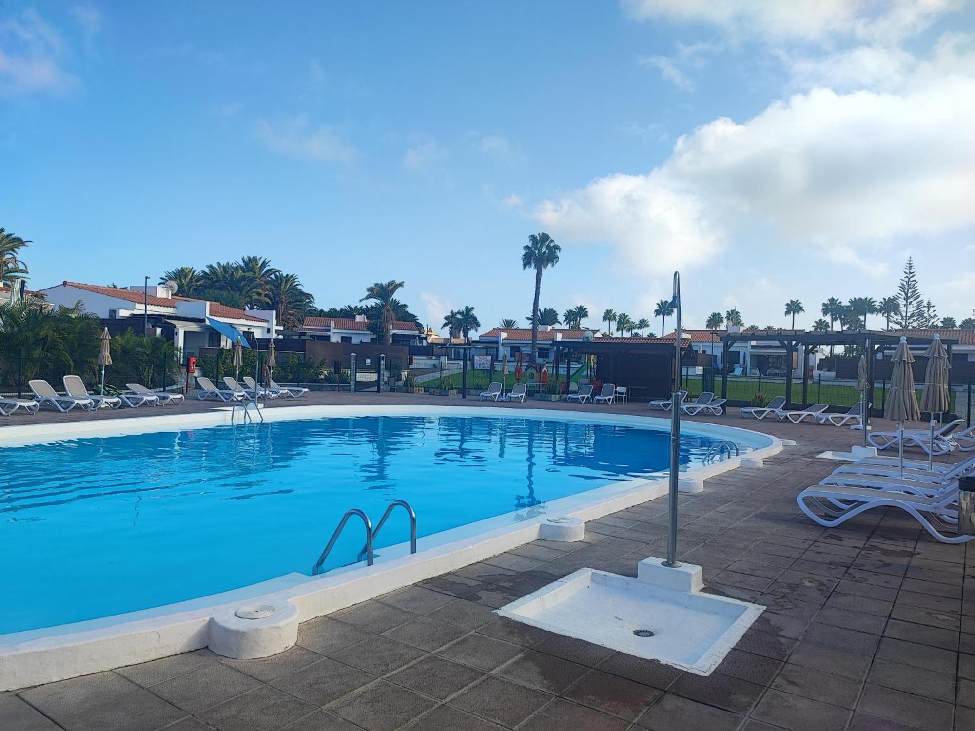Bungalow Maspalomas Golf Con Jacuzzi, Piscina Y Jardin San Bartolomé Extérieur photo