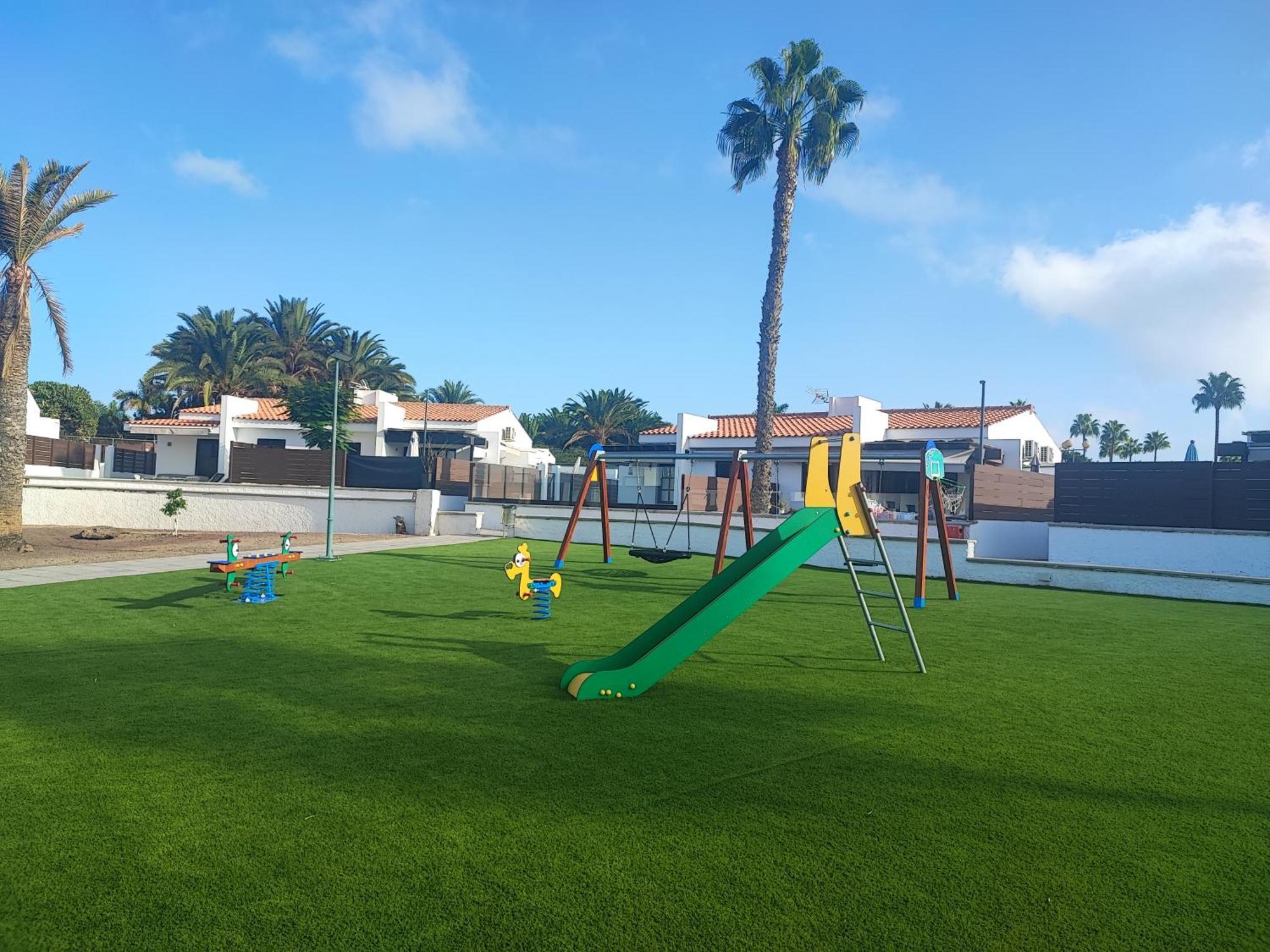 Bungalow Maspalomas Golf Con Jacuzzi, Piscina Y Jardin San Bartolomé Extérieur photo