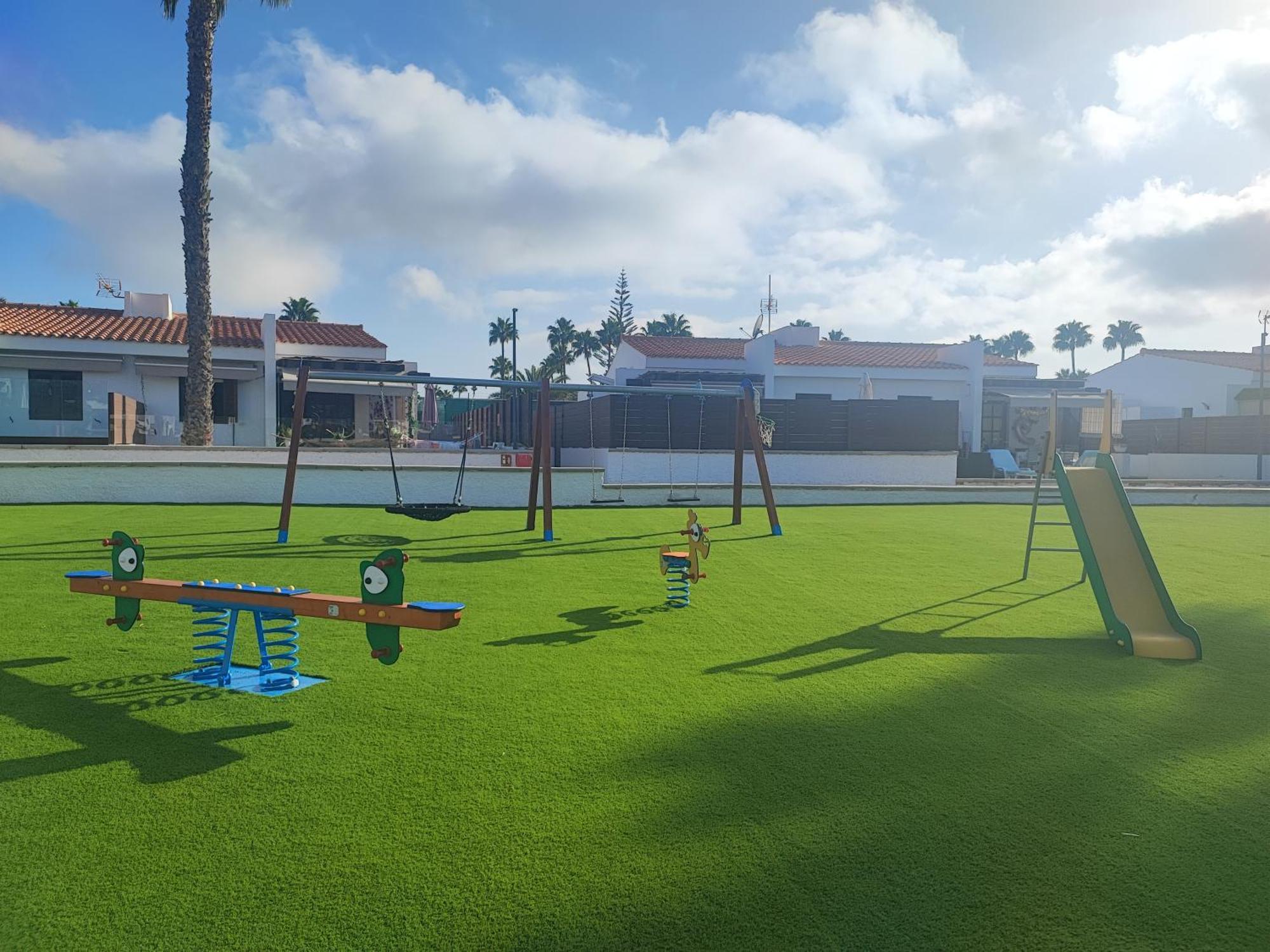 Bungalow Maspalomas Golf Con Jacuzzi, Piscina Y Jardin San Bartolomé Extérieur photo